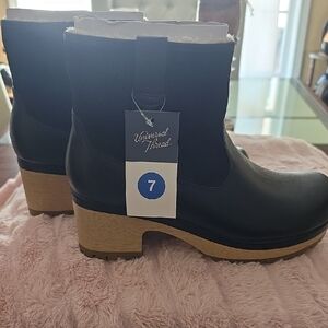 Universal Thread Black Heeled Boots
